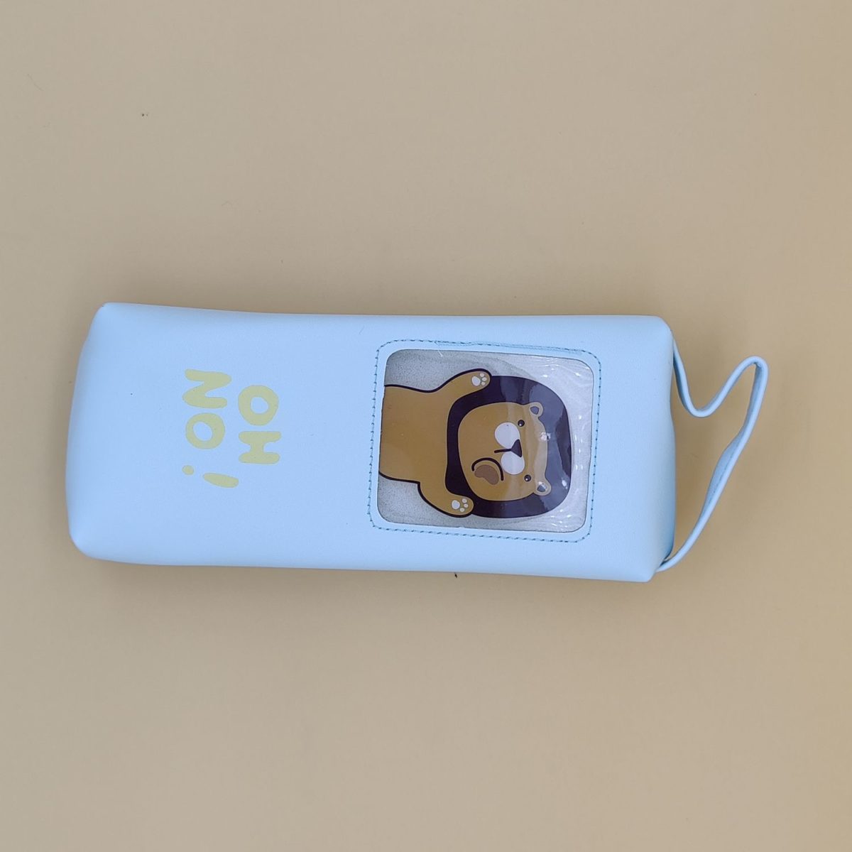 Estuche Celeste Leon - Imagen 1