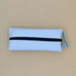 Estuche Celeste Leon - Imagen 2