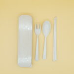 Kit de cubiertos de color blanco