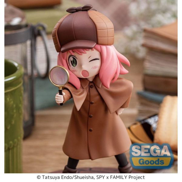(PRE-VENTA) Figura Spy x Family Estatua Luminasta PVC Anya Forger Playing Detective 12 cm
