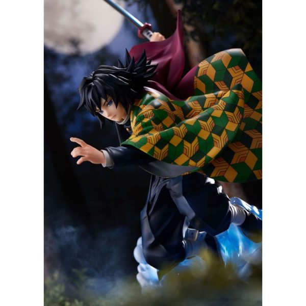 (PRE-VENTA) Figura Demon Slayer: Kimetsu no Yaiba Estatua 1/8 Giyu Tomioka 27 cm