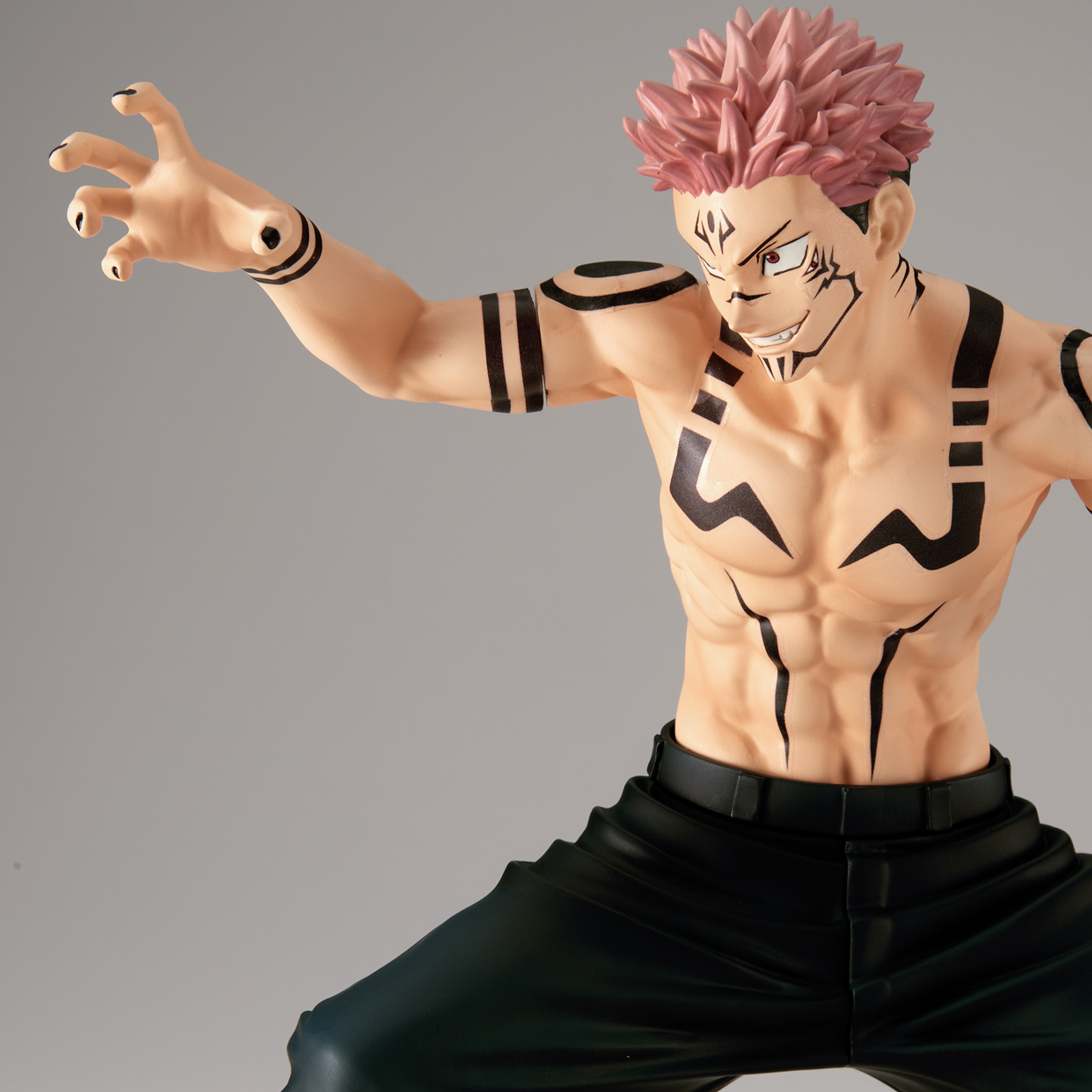 Figura de Sukuna Jujutsu Kaisen Maximatic - Banpresto